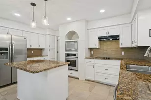 2449 Stonegate Dr N, Bedford, TX 76021 - Photo 8