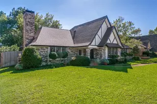 2449 Stonegate Dr N, Bedford, TX 76021 - Photo 2