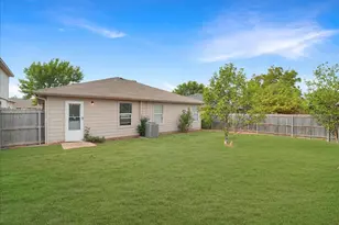 9103 Prairie Bluff Dr, Dallas, TX 75227 - Photo 24