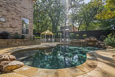 800 Timberwolf Court, Crowley, TX 76036 - Photo 34