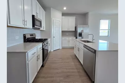 841 Rockcloud Drive, Fort Worth, TX 76052 - Photo 8