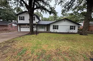 1515 Cherokee St, Arlington, TX 76012 - Photo 1