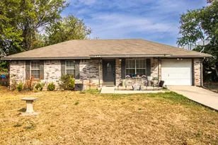 807 E 10th St, Kemp, TX 75143 - Photo 1