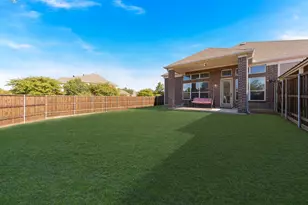 2901 Regents Park Ln, Garland, TX 75043 - Photo 34