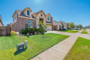10808 Blaze St, Aubrey, TX 76227 - Photo 2
