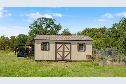 115 Chisum Drive, Millsap, TX 76066 - Photo 32