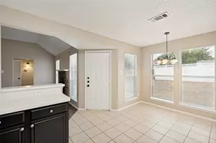 1512 Manitoba Ln, Glenn Heights, TX 75154 - Photo 10