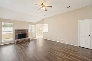 1512 Manitoba Ln, Glenn Heights, TX 75154 - Photo 8