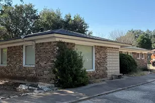 401 5th St, Valley Mills, TX 76689 - Photo 2
