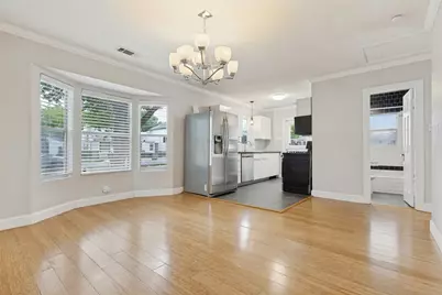 8714 Forest Hills Boulevard, Dallas, TX 75218 - Photo 14