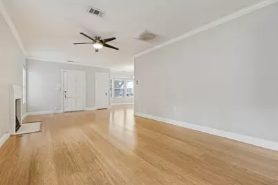 8714 Forest Hills Boulevard, Dallas, TX 75218 - Photo 16