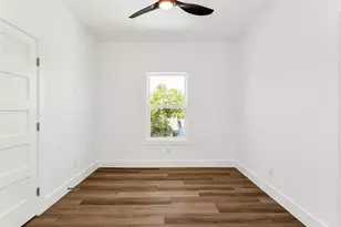300 Henry St, Waxahachie, TX 75165 - Photo 22