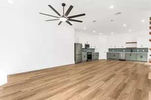 300 Henry St, Waxahachie, TX 75165 - Photo 10