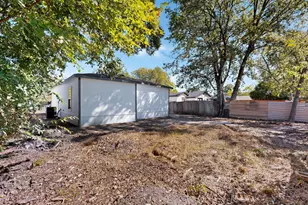 651 Ezekial Ave, Dallas, TX 75217 - Photo 38