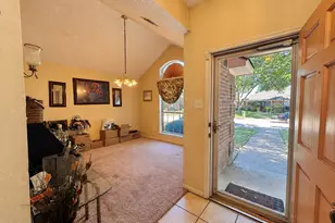 725 Andalusia Trail, DeSoto, TX 75115 - Photo 4