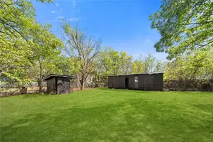 12924 Mitchell Dr, Balch Springs, TX 75180 - Photo 32