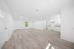 12924 Mitchell Dr, Balch Springs, TX 75180 - Photo 10