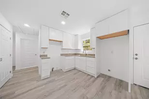 12924 Mitchell Dr, Balch Springs, TX 75180 - Photo 8