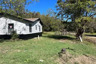 351 E Commerce Ave, Cooper, TX 75432 - Photo 2