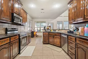 1620 Secretariat Ln, Irving, TX 75060 - Photo 6