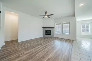 821 Reynolds Dr, Fate, TX 75087 - Photo 2