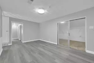301 S Forest Crest Dr, Garland, TX 75042 - Photo 12