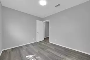 301 S Forest Crest Dr, Garland, TX 75042 - Photo 22
