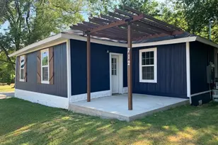 712 N Barrett Ave, Denison, TX 75020 - Photo 2