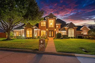 901 Walnut Falls Cir, Mansfield, TX 76063 - Photo 1