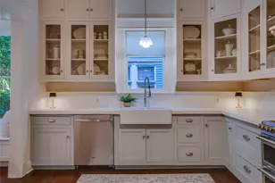 111 S Rosemont Ave, Dallas, TX 75208 - Photo 12