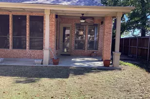 917 Excalibur Dr, Highland Village, TX 75077 - Photo 40
