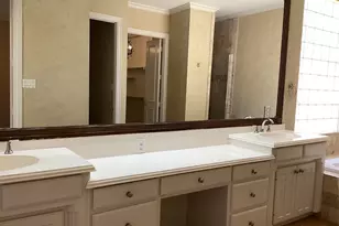 917 Excalibur Dr, Highland Village, TX 75077 - Photo 18