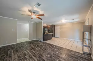 612 Bayless Dr, Euless, TX 76040 - Photo 6
