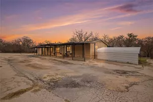 1341 Hildreth Pool Rd, Bowie, TX 76230 - Photo 4