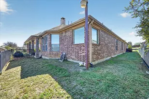 7529 Zinnia Ln, Forest Hill, TX 76140 - Photo 38