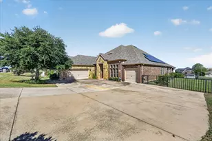 7529 Zinnia Ln, Forest Hill, TX 76140 - Photo 4