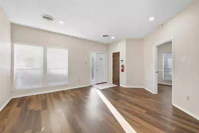 3711 W Green Oaks Boulevard #D, Arlington, TX 76016 - Photo 2