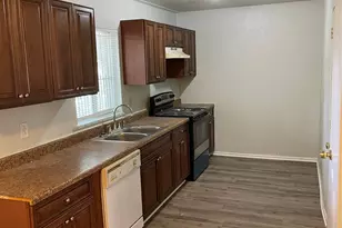 5113 Stagecoach Ln, Garland, TX 75043 - Photo 4