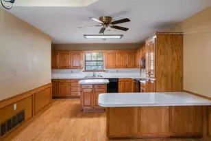 300 E Short St, Leonard, TX 75452 - Photo 14