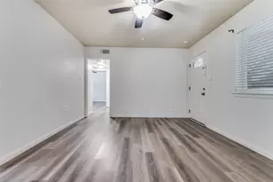 428 N Dallas Ave, Lancaster, TX 75146 - Photo 4