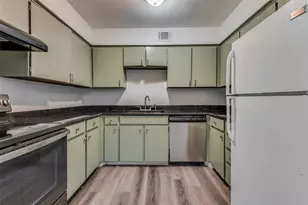 428 N Dallas Ave, Lancaster, TX 75146 - Photo 8