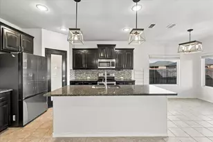1025 Doe Meadow Dr, Fort Worth, TX 76028 - Photo 12
