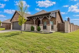 2577 Hadley St, Weatherford, TX 76087 - Photo 2
