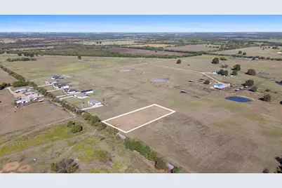 784 County Road 1021, Wolfe City, TX 75496 - Photo 18