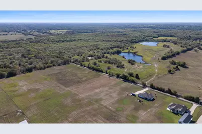 784 County Road 1021, Wolfe City, TX 75496 - Photo 10