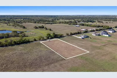 784 County Road 1021, Wolfe City, TX 75496 - Photo 30