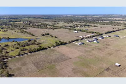 784 County Road 1021, Wolfe City, TX 75496 - Photo 14