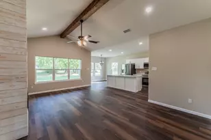 923 Putnam St, Sulphur Springs, TX 75482 - Photo 4