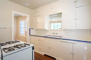 1558 W Shaw, Fort Worth, TX 76110 - Photo 10