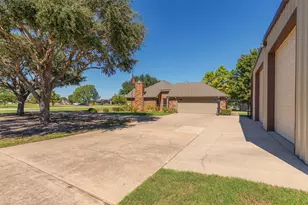 2225 The Crossings Dr, Lowry Crossing, TX 75069 - Photo 6